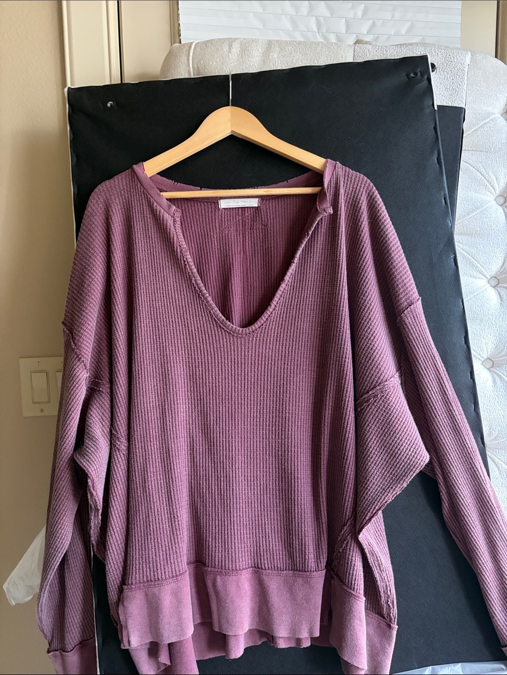 We The Free Oversized Waffle-Knit V-Neck Pullover in Dusty Mauve